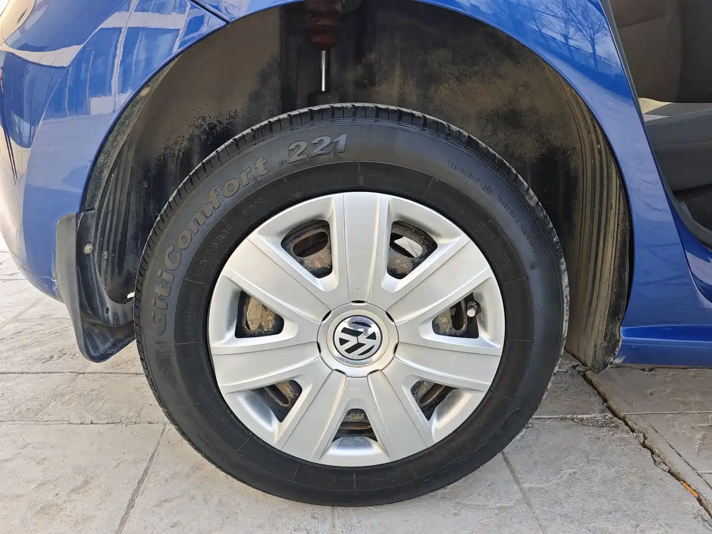 Volkswagen Polo 2013 1.4L Manual Trend Edition фото 13