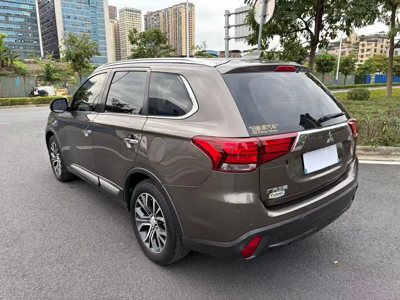 Mitsubishi Outlander 2018 2.4L 4WD Elite Edition 5-seater фото 4