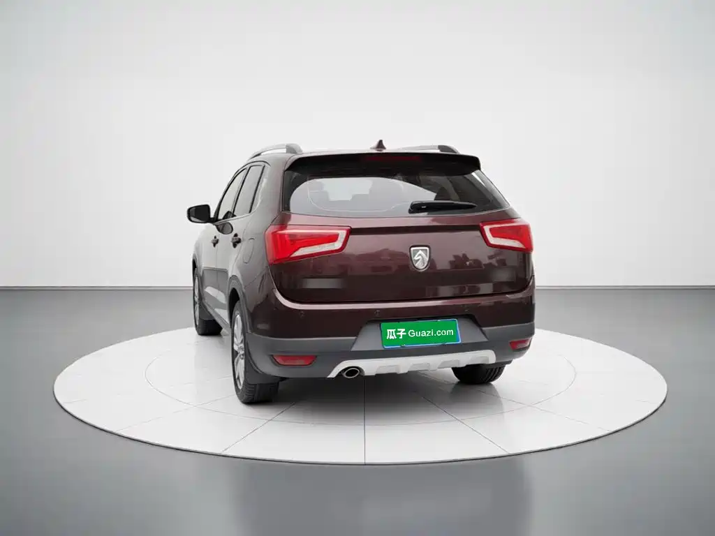 Baojun 560 2015 2015 1.8L Manual Luxury