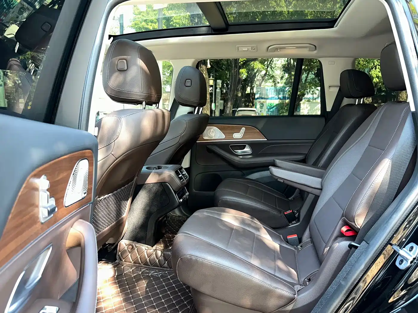 Mercedes-Benz GLS 2023 GLS 450 4MATIC Luxury Edition фото 10