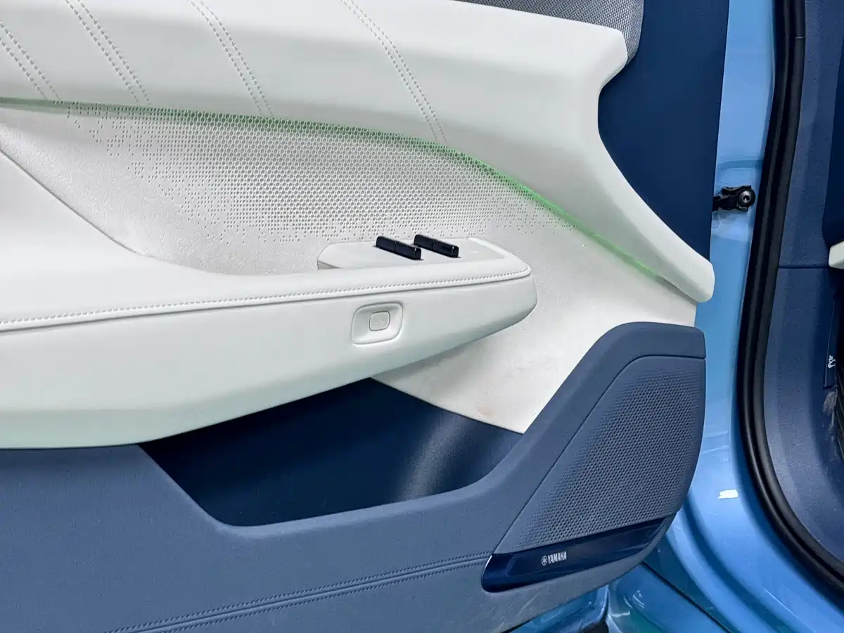 ZEEKR EXTREME KRYPTON 001