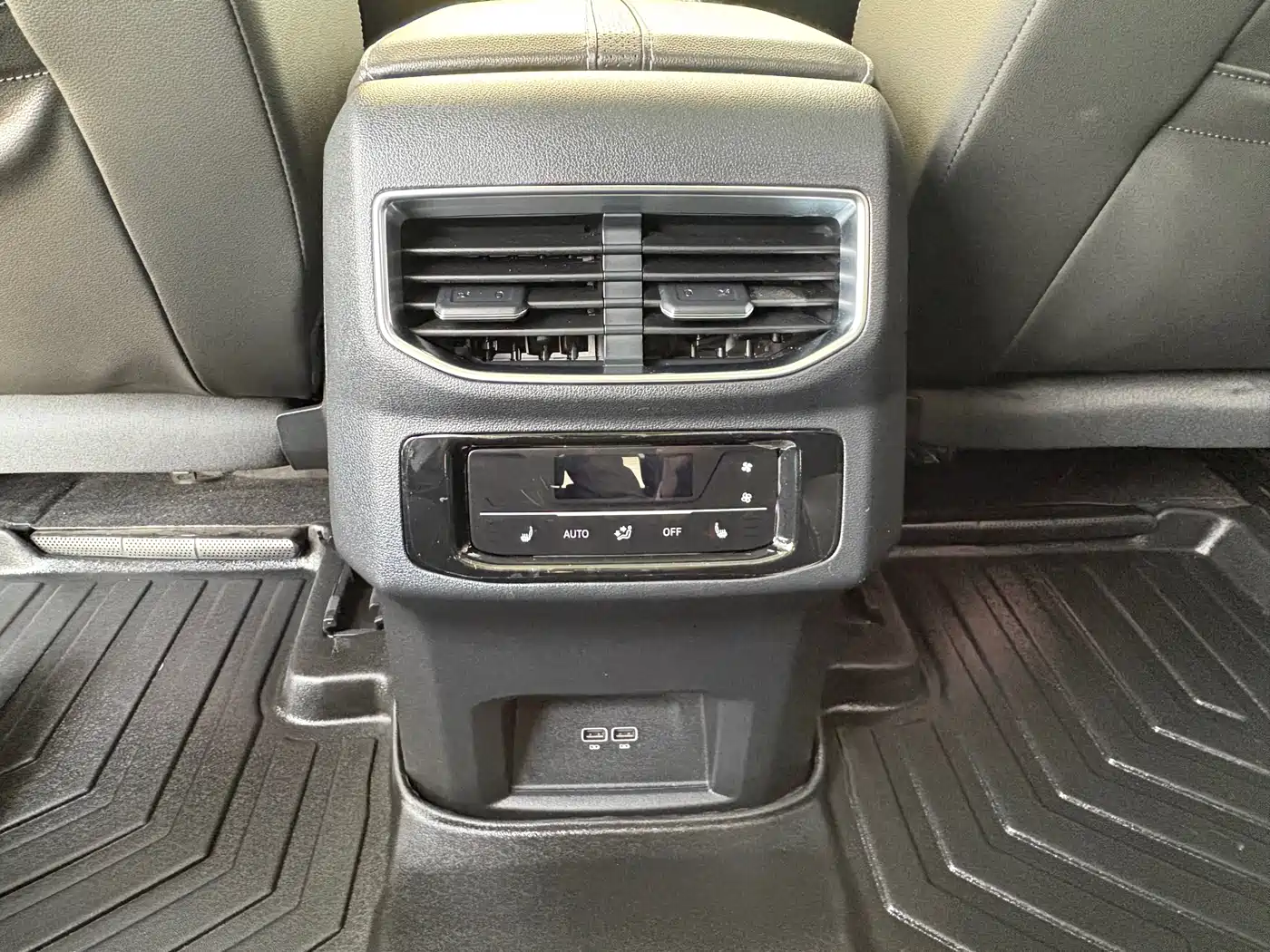 Volkswagen Talagon 2022 380TSI 4WD Luxury Premium Pro Edition 6-seater фото 12