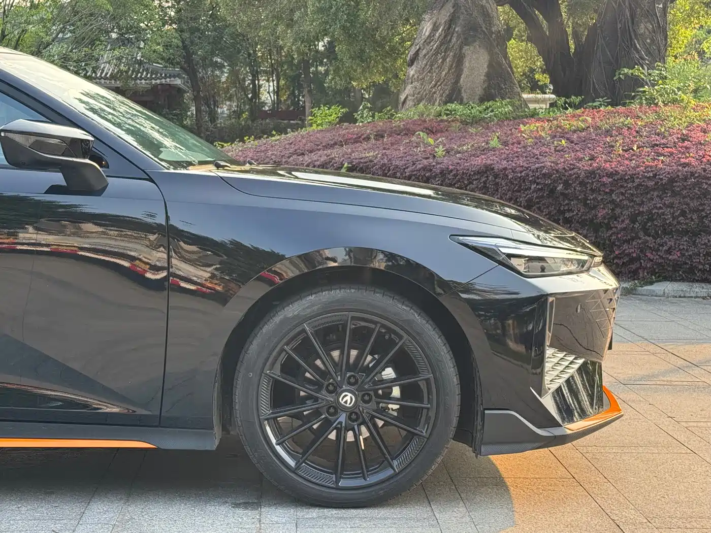 CHANGAN UNI-V