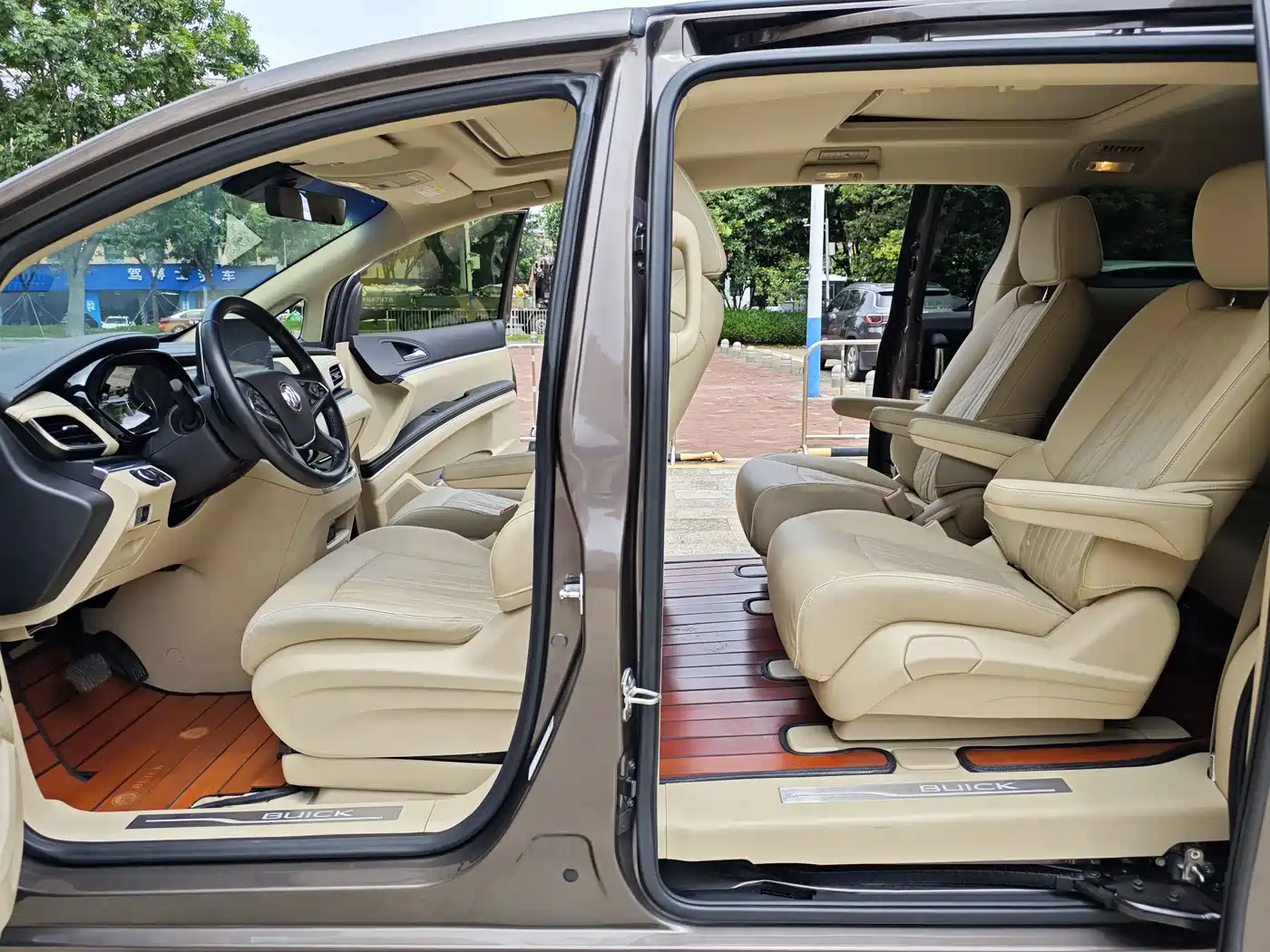 BUICK GL8