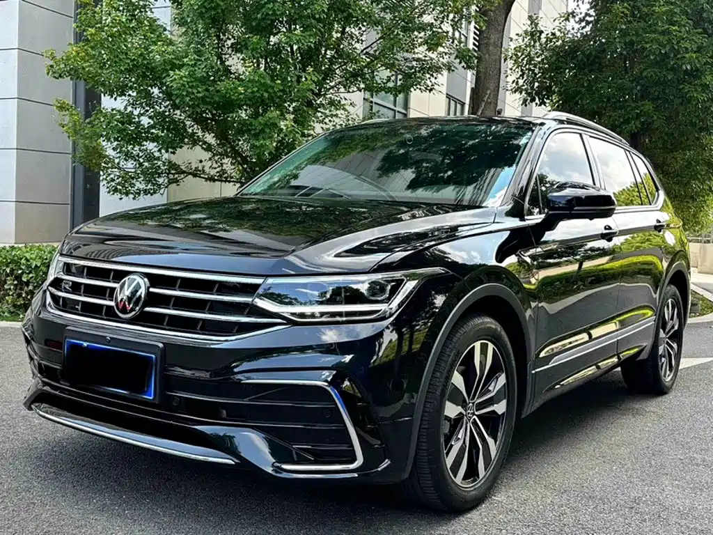 Volkswagen Tiguan L 2025 330TSI Automatic 2WD R-Line Dragon Glory Edition