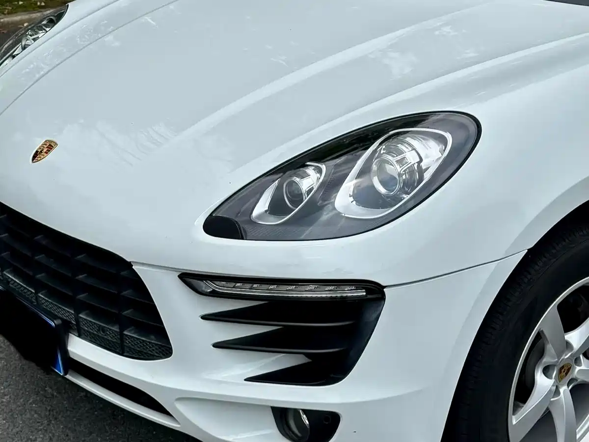 Porsche Macan 2014 Macan 2.0T фото 2