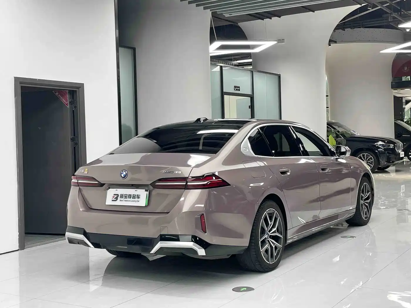BMW i5 2024 2024 eDrive 35L M Sport Package