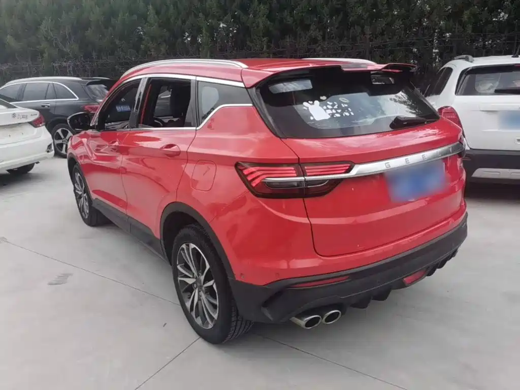Фото 5 - Geely Binyue