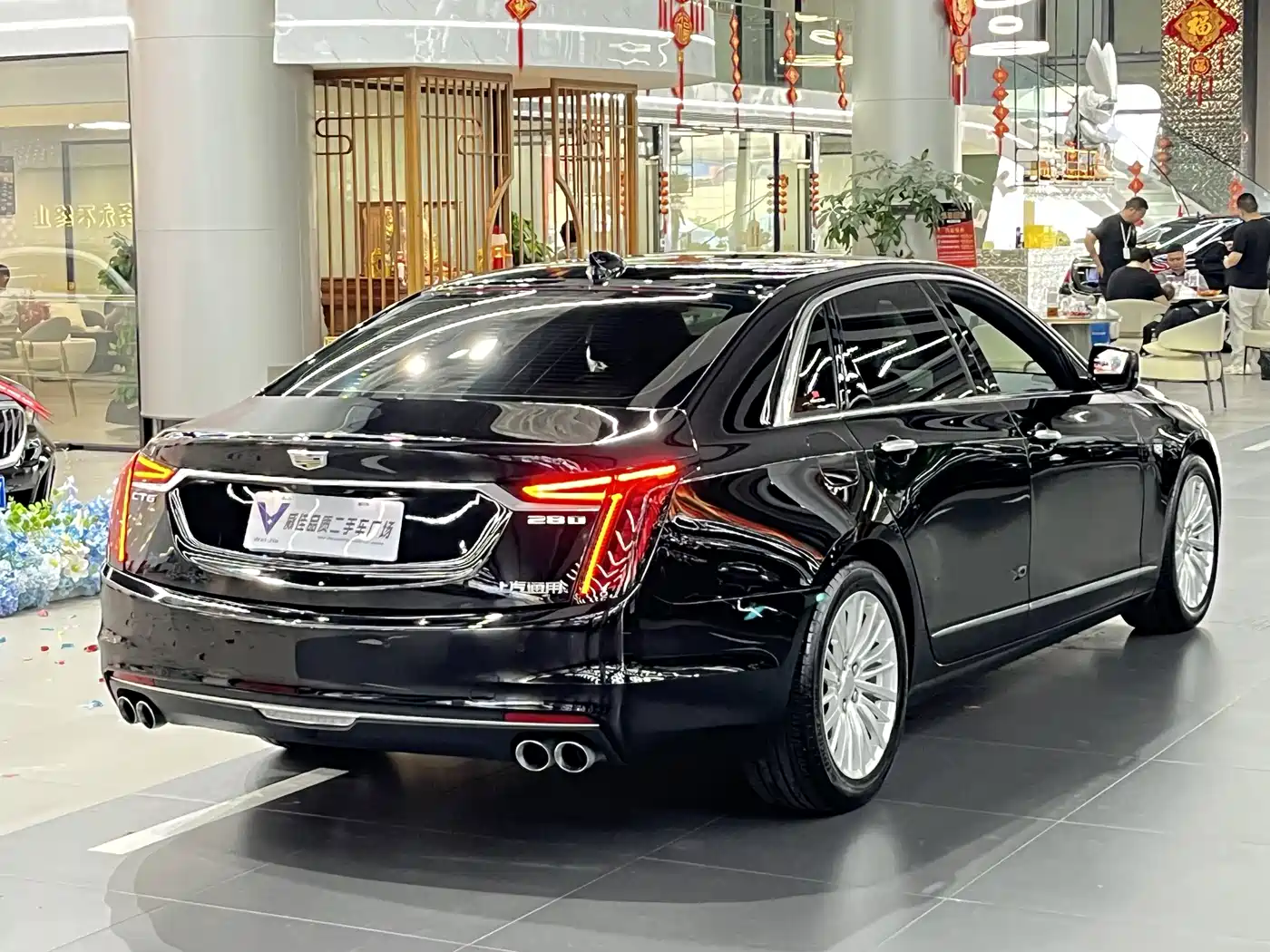 CADILLAC CT6