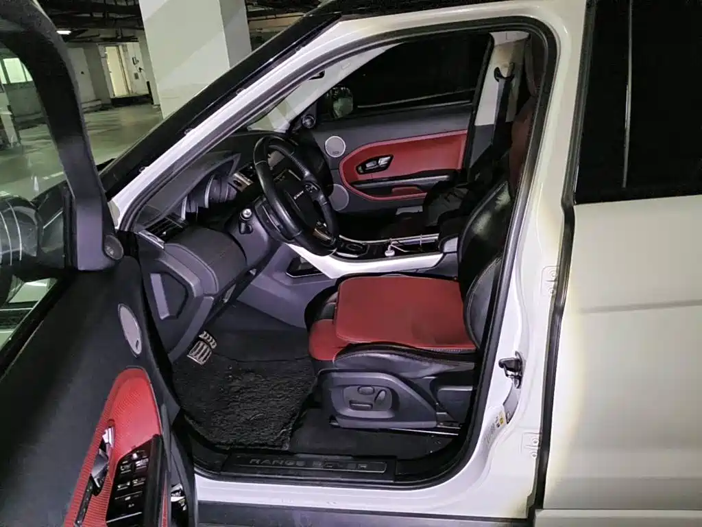Land Rover Range Rover Evoque (Import) 2012 2012 2.0T 5-door Dynamic Edition
