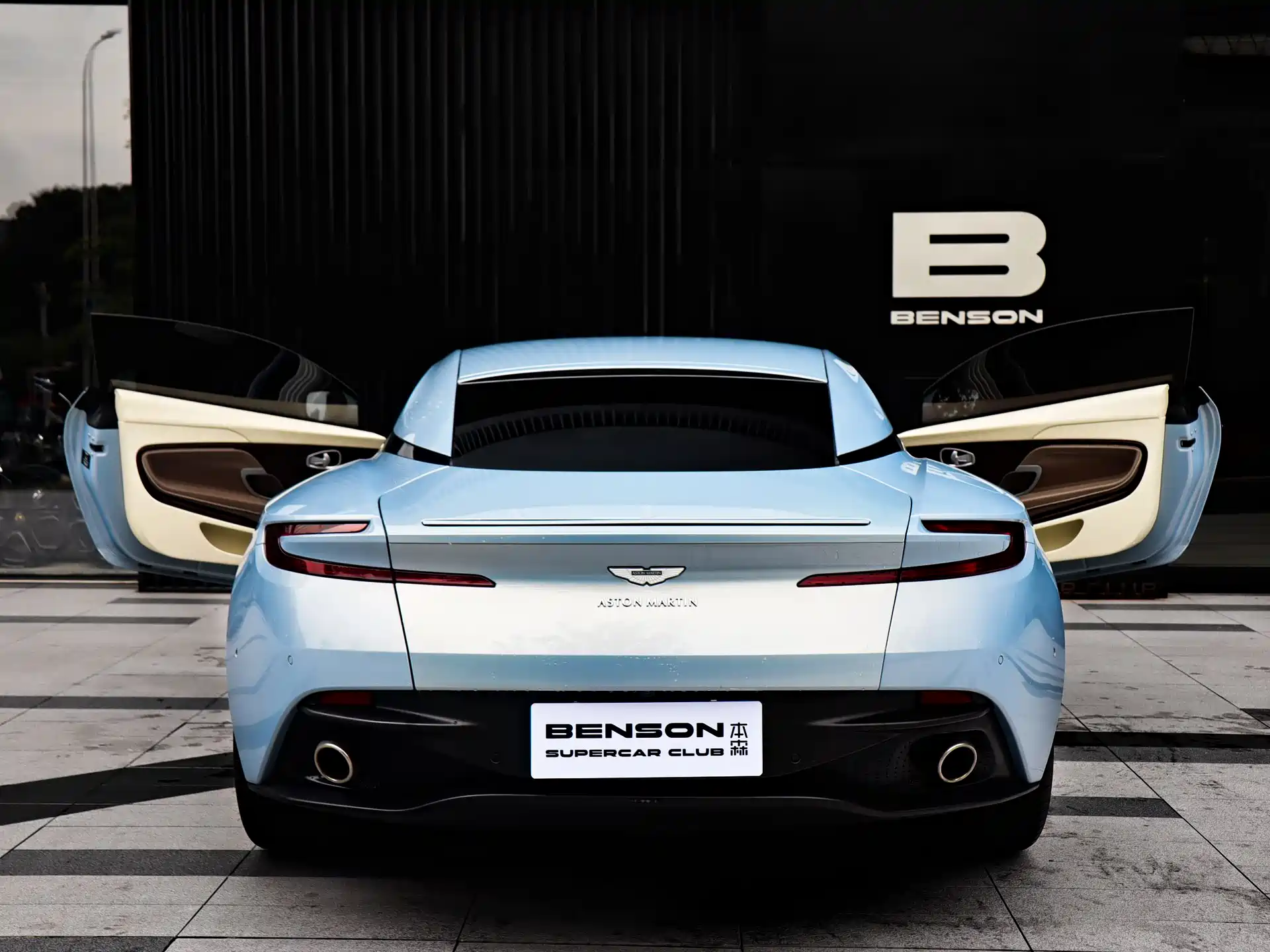 Фото 6 - Aston Martin DB11