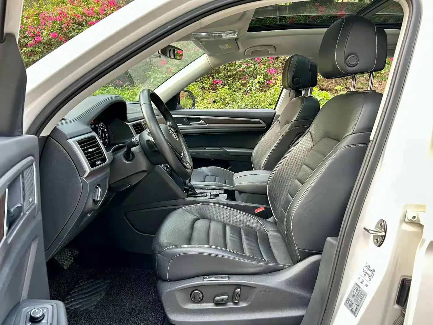 Volkswagen Teramont 2017 530 V6 AWD Ultimate Flagship Edition фото 3