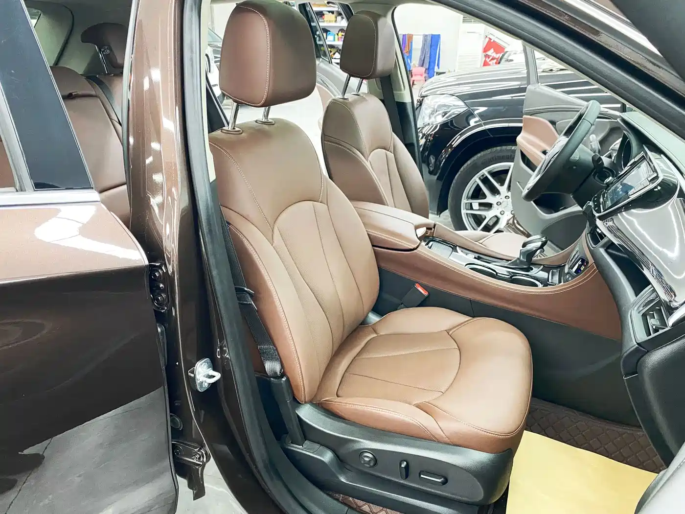Фото 17 - Buick Envision Plus
