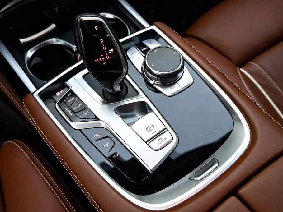 BMW 7 Series 2018 740Li xDrive Premium Type M Sport Package фото 21