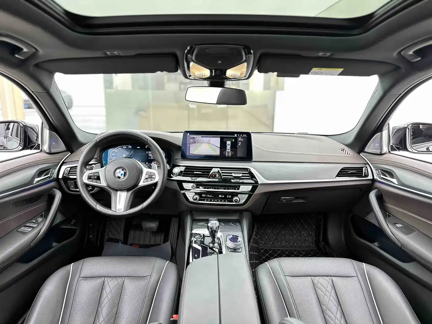 BMW 5 Series 2021 Facelift 530Li Leading M Sport Package фото 10