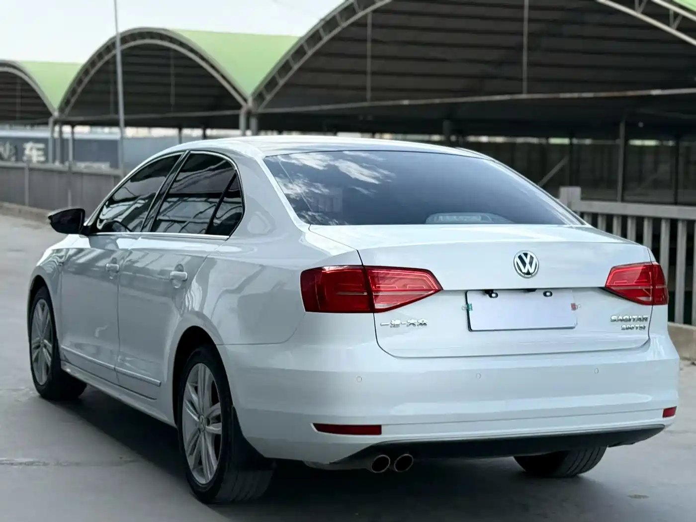 Volkswagen Sagitar 2018 280TSI DSG Luxury фото 4