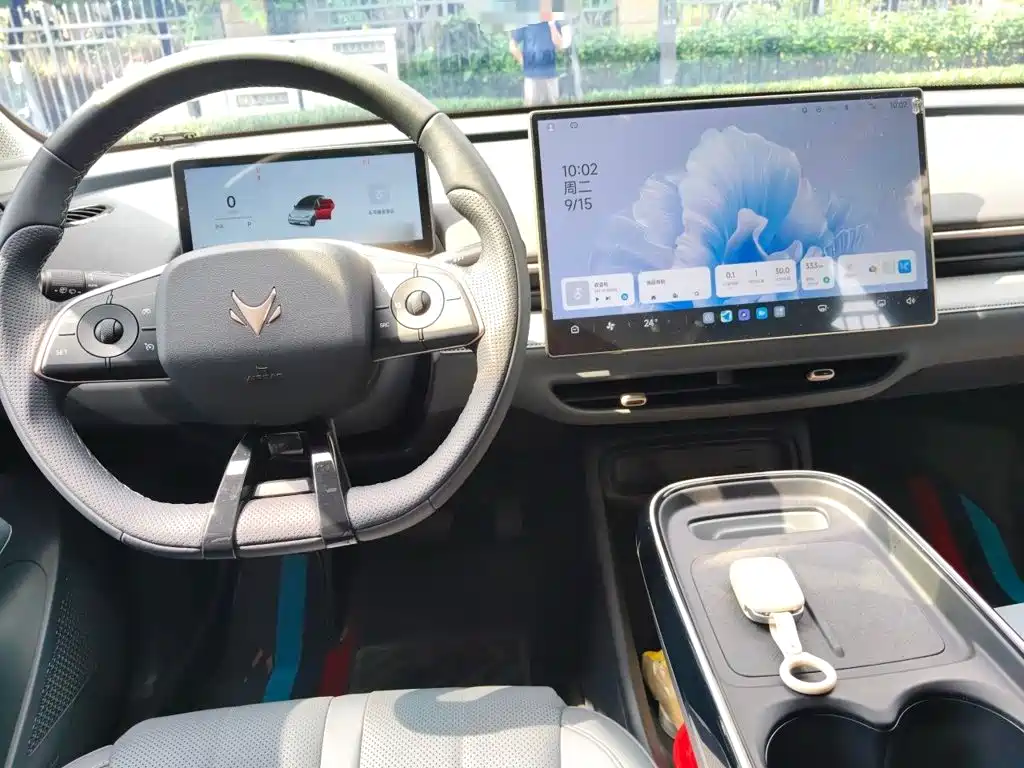ARCFOX T1 2025 2025 425 Base Version