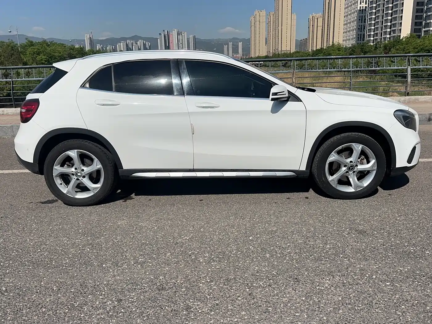 Mercedes-Benz GLA 2018 GLA 200 Dynamic фото 6