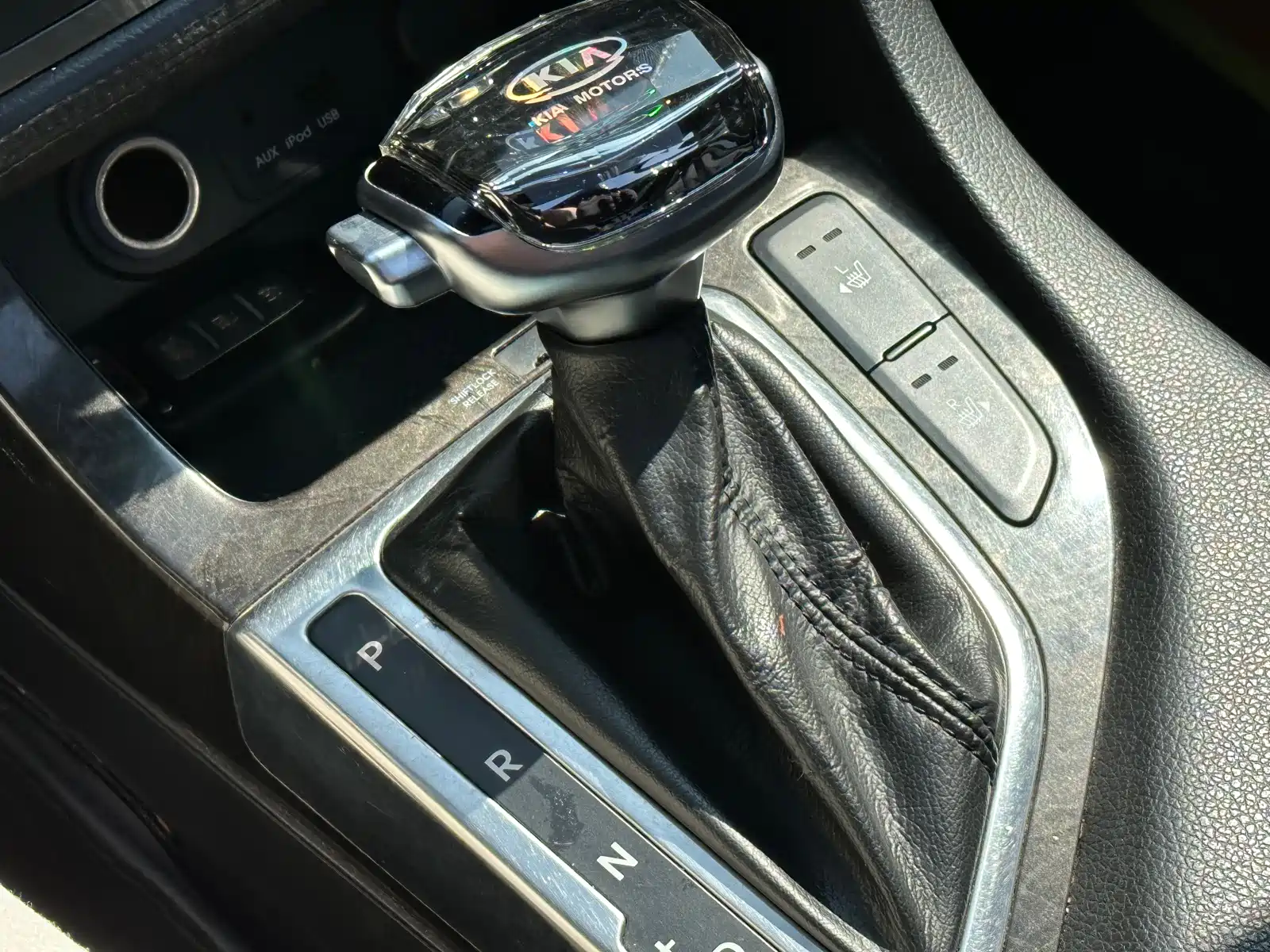Photo 15 - Kia K5