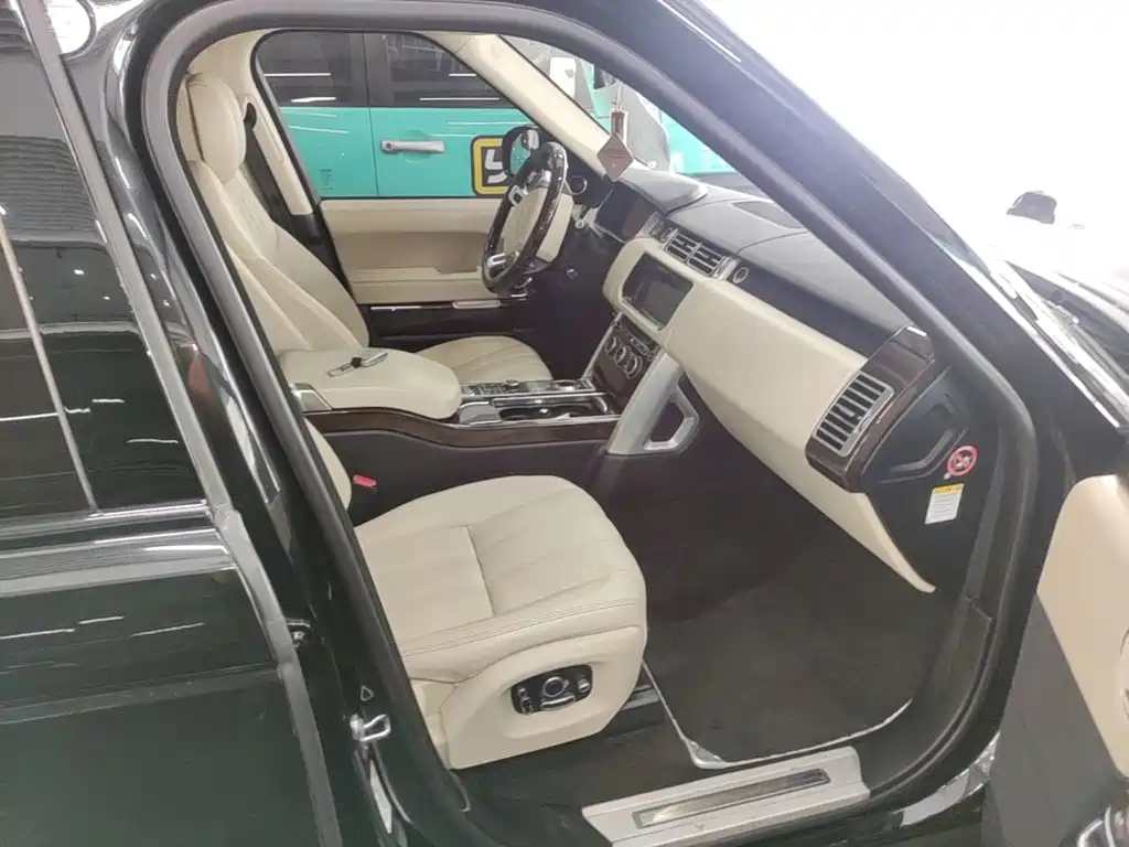 Фото 20 - Land Rover Range Rover