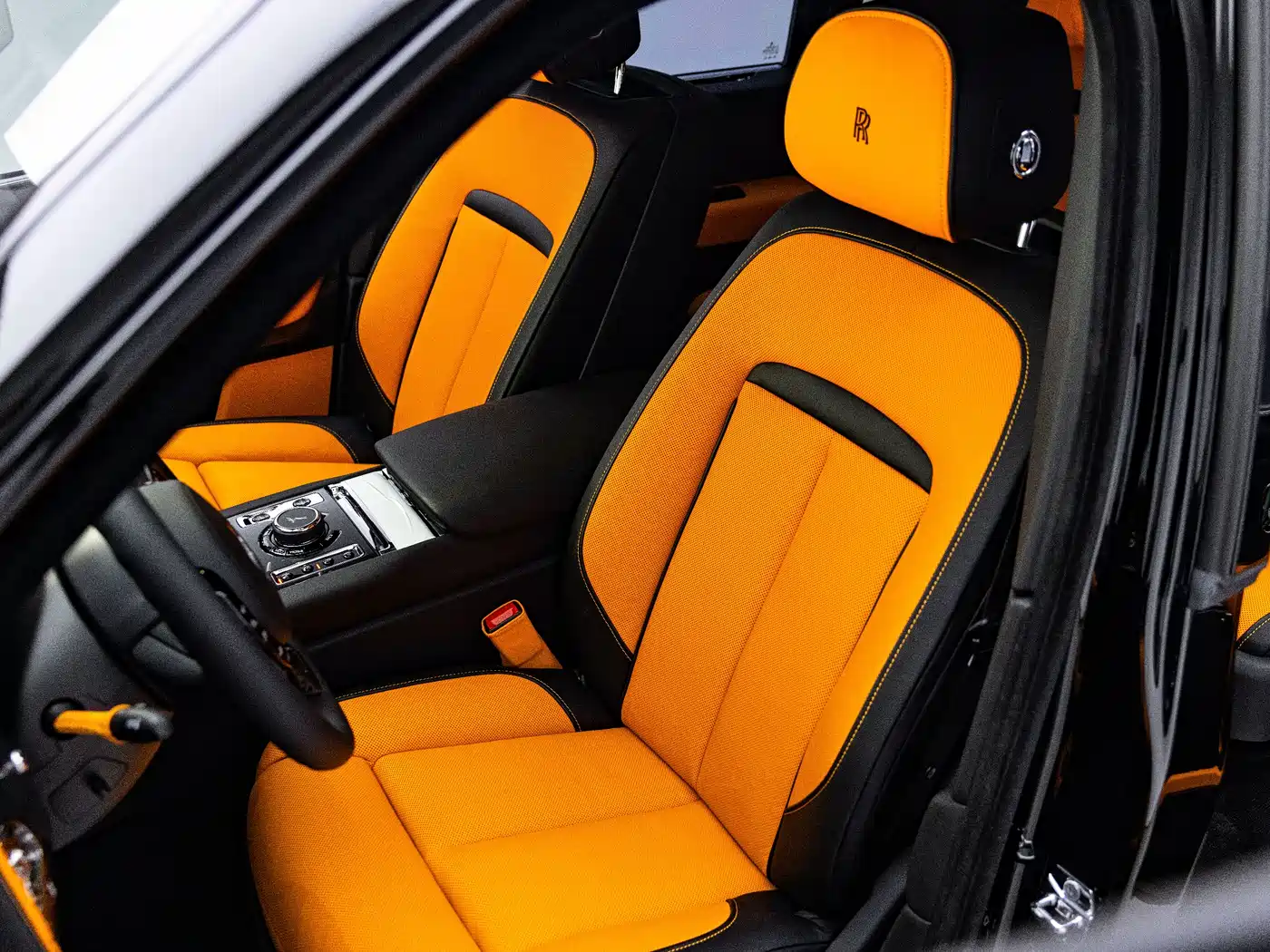 Rolls-Royce Cullinan 2026 2024 Black Badge