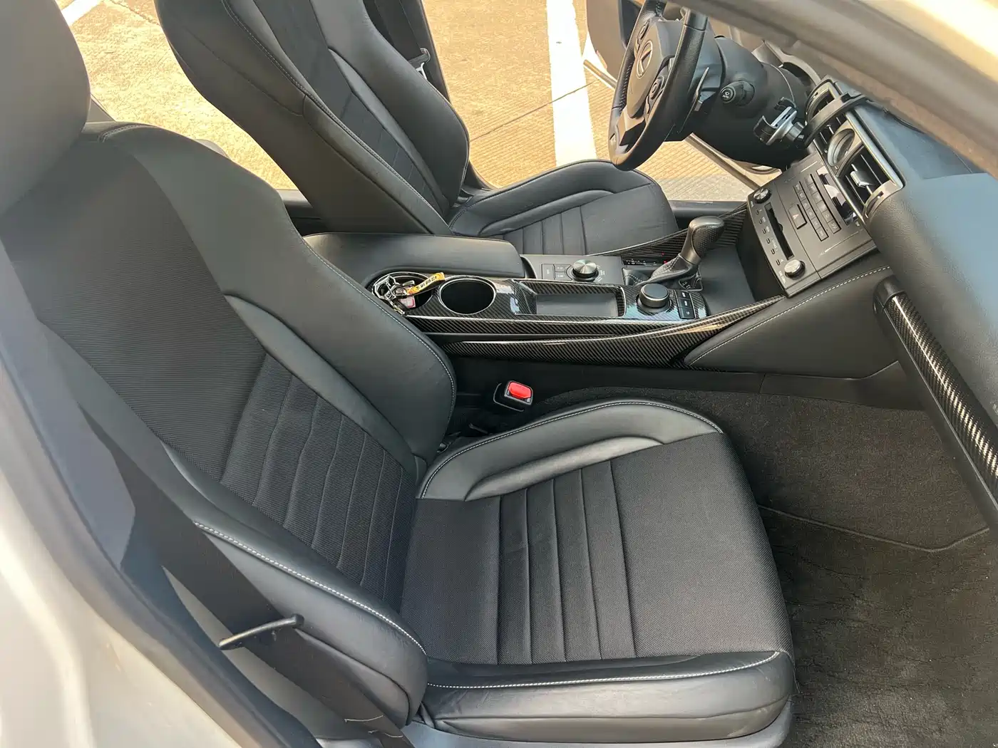 Lexus IS 2015 200t F SPORT фото 13