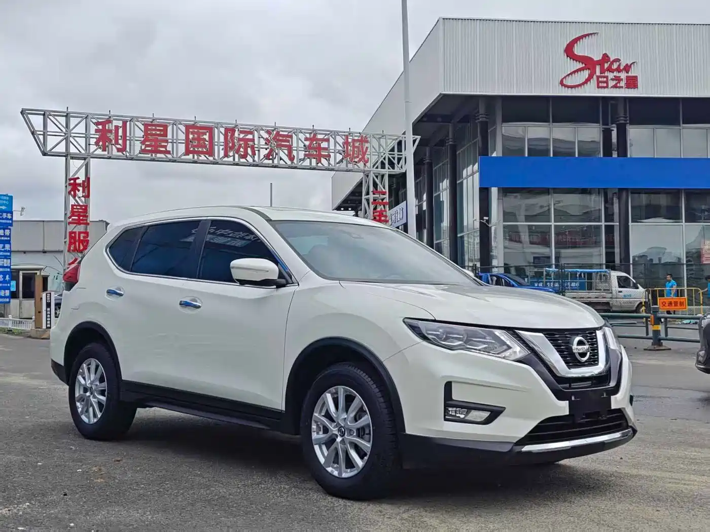 NISSAN QIJUN