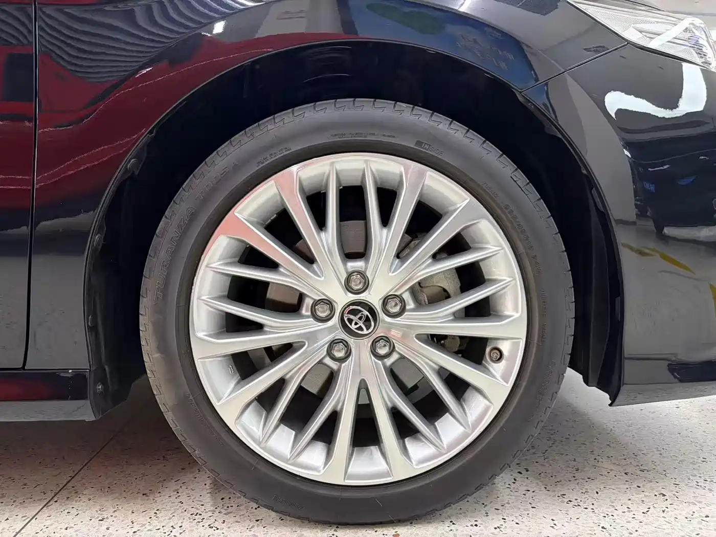 Toyota Camry 2018 2.5G Luxury Edition фото 15