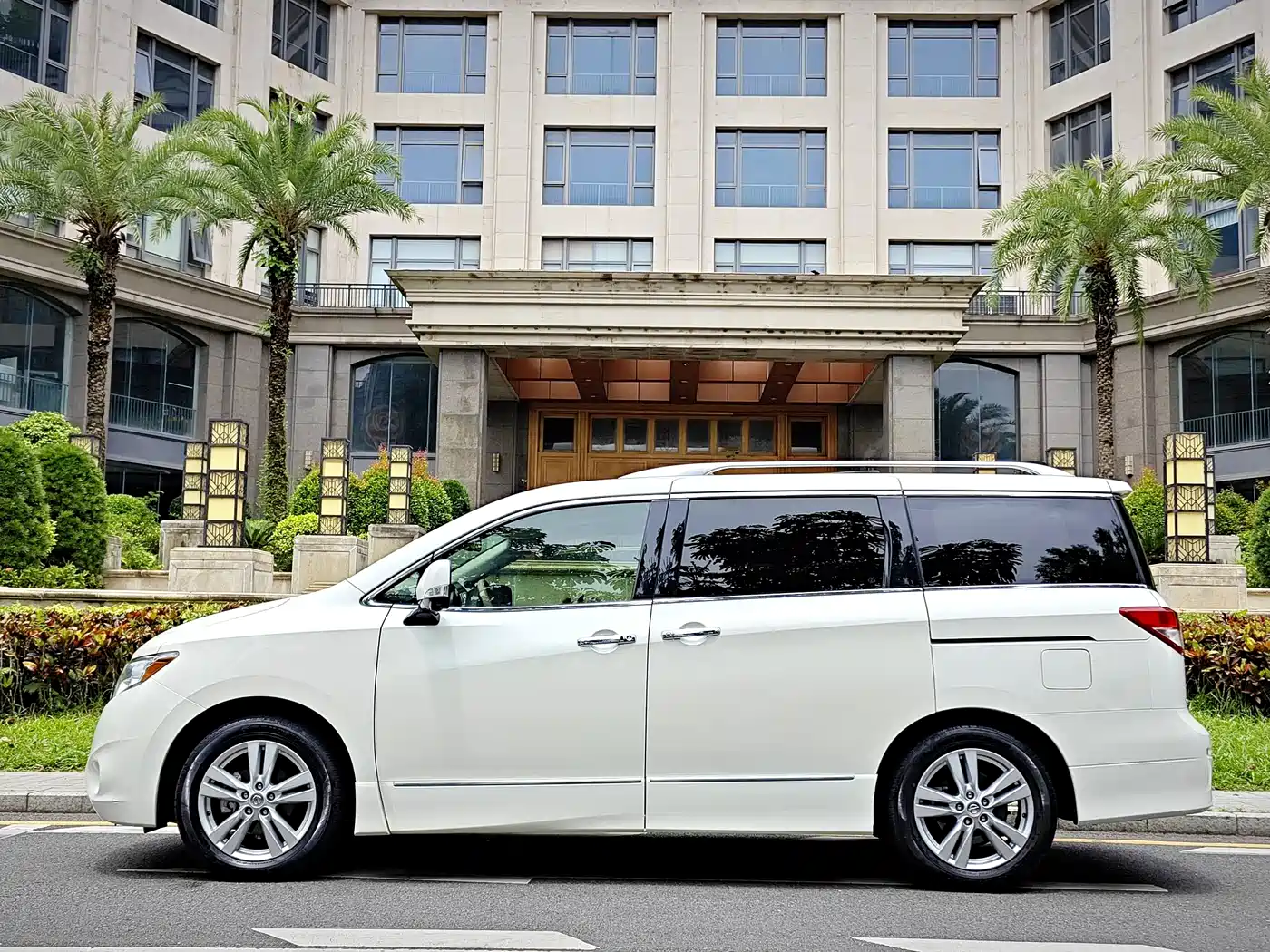 Nissan Quest 2017 2015 3.5L SL