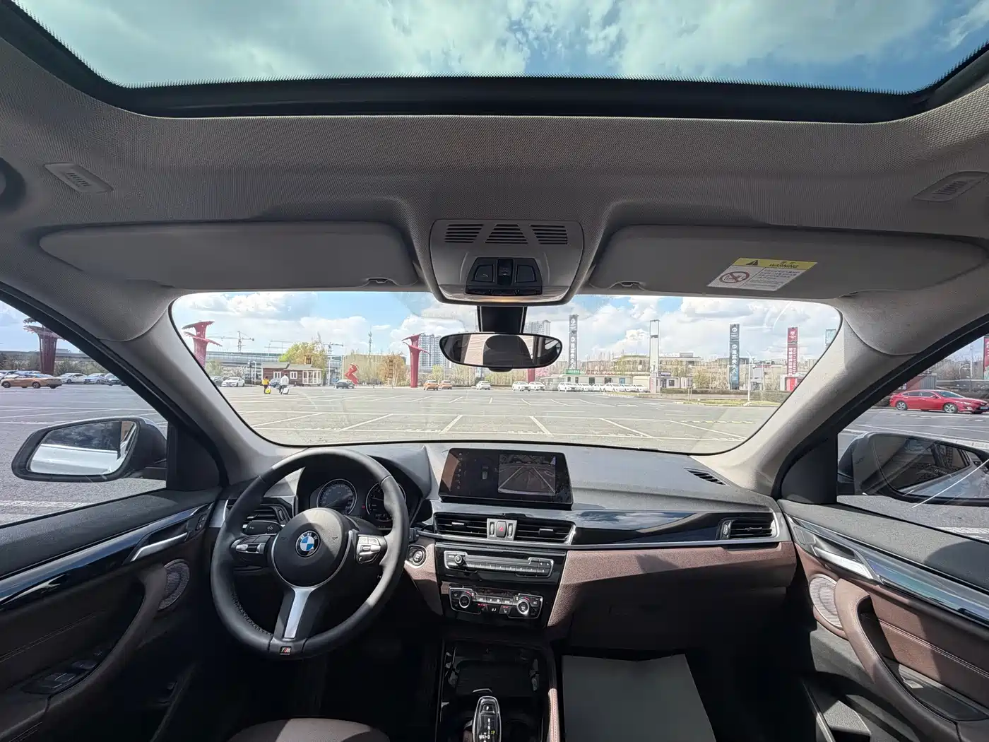 BMW X1 2022 sDrive20Li Premium фото 19