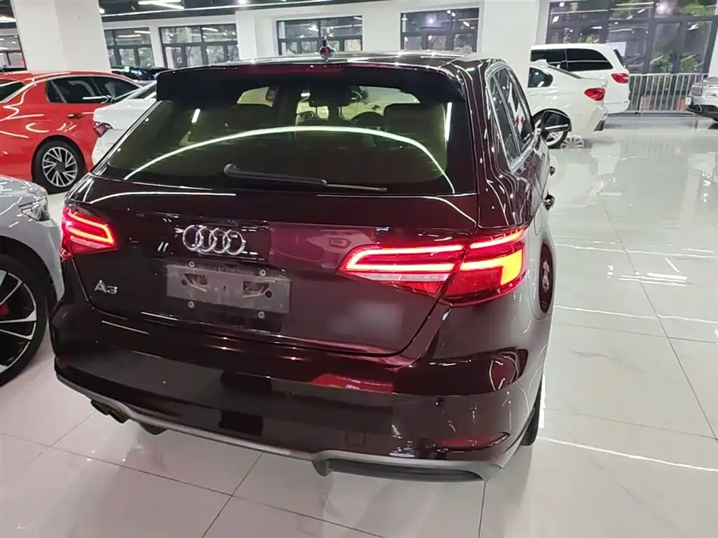 Audi A3 2018 30th Anniversary Sportback 35 TFSI Fashion фото 6