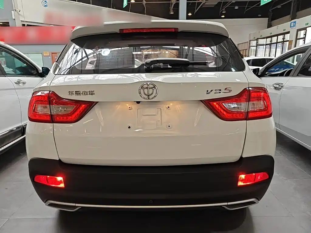 Zhonghua V3 2017 2017 1.5T Automatic Flagship