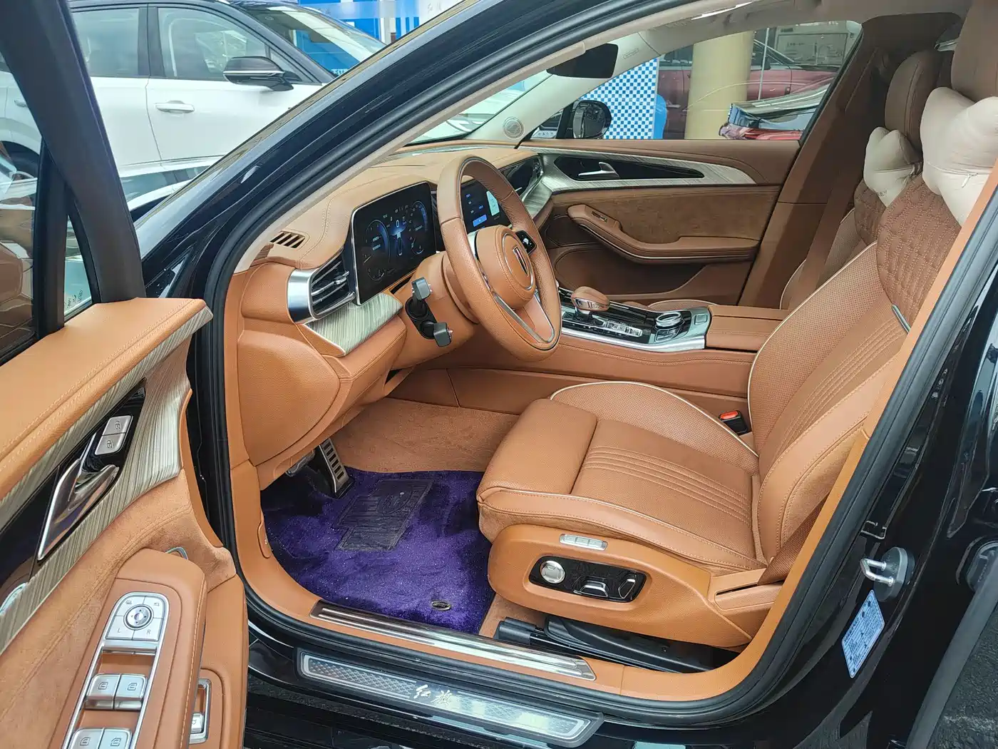 Hongqi H9 2020 2.0T Smart Connection Qi Chang Edition фото 10