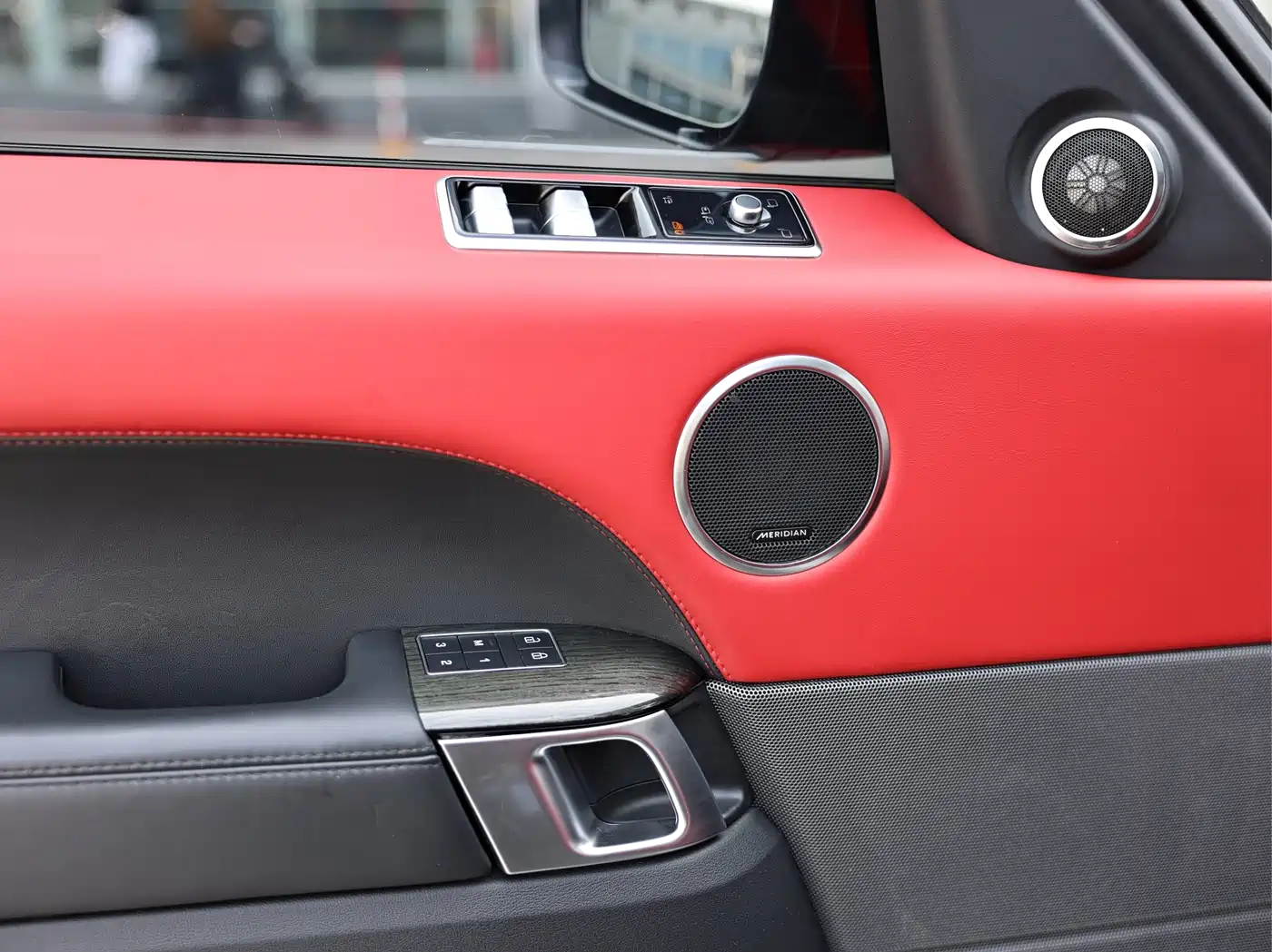 Land Rover Range Rover Sport 2021 3.0 L6 Gloss Black Edition фото 16