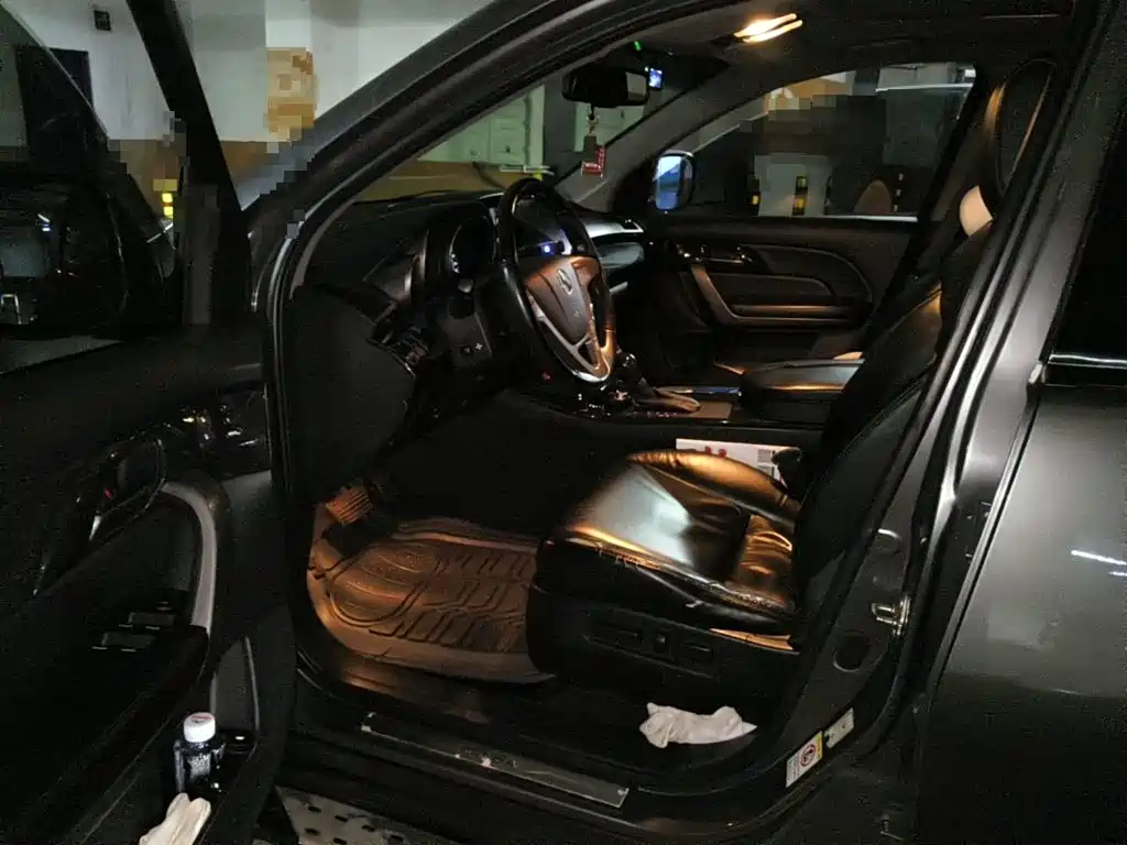 Photo 8 - Acura MDX