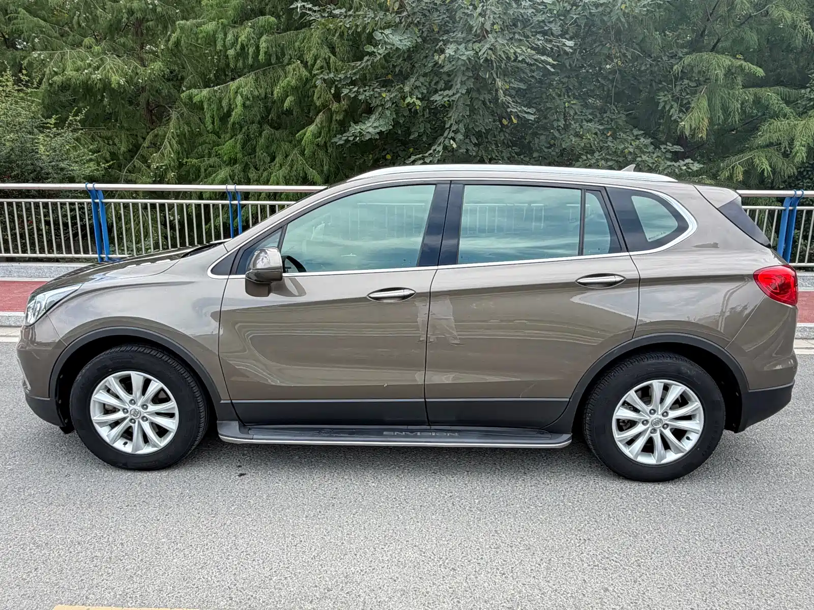 Фото 3 - Buick Envision Plus