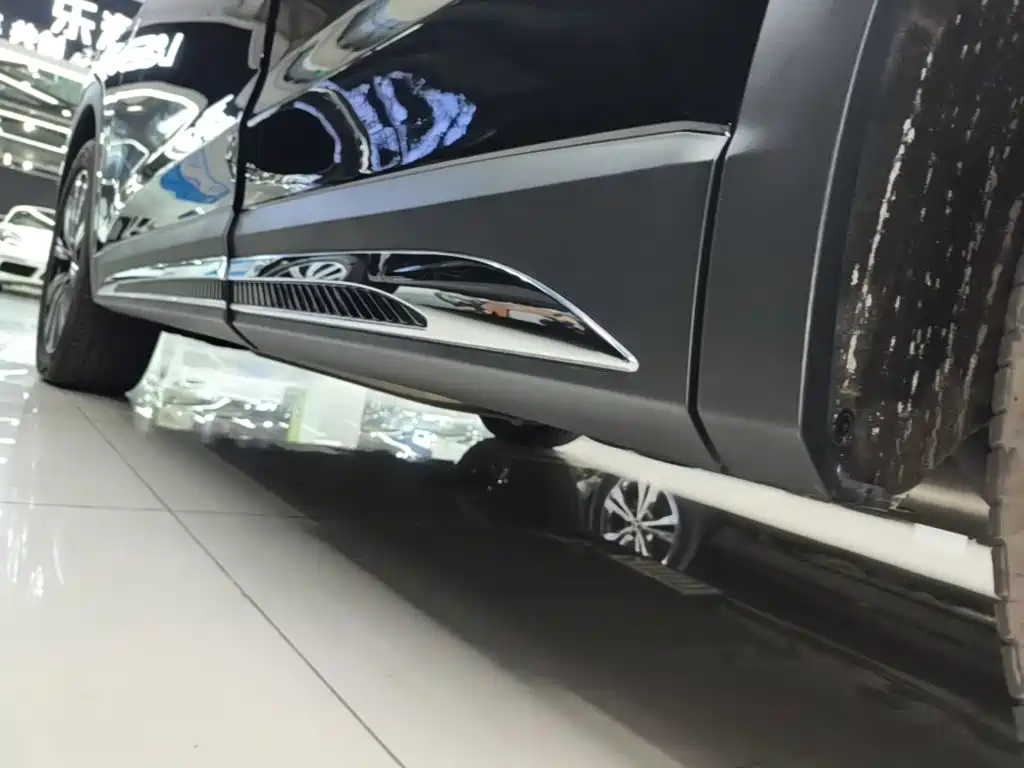 Photo 22 - Hongqi HS7 PHEV