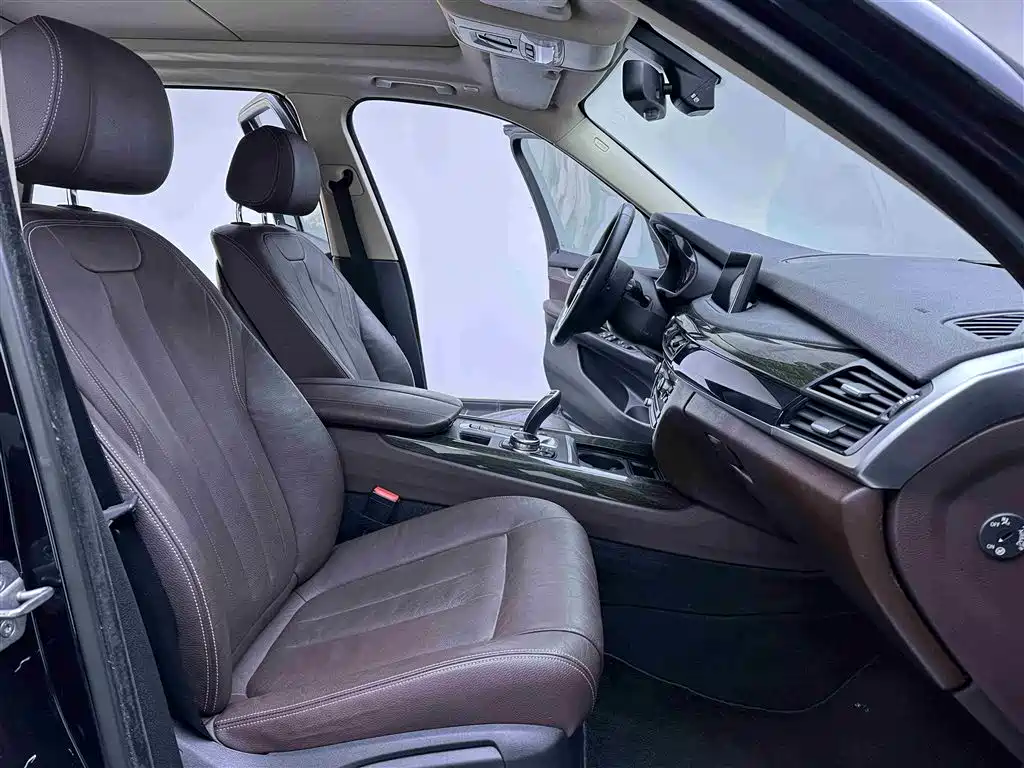 BMW X5 (Import) 2014 xDrive35i Leading фото 8