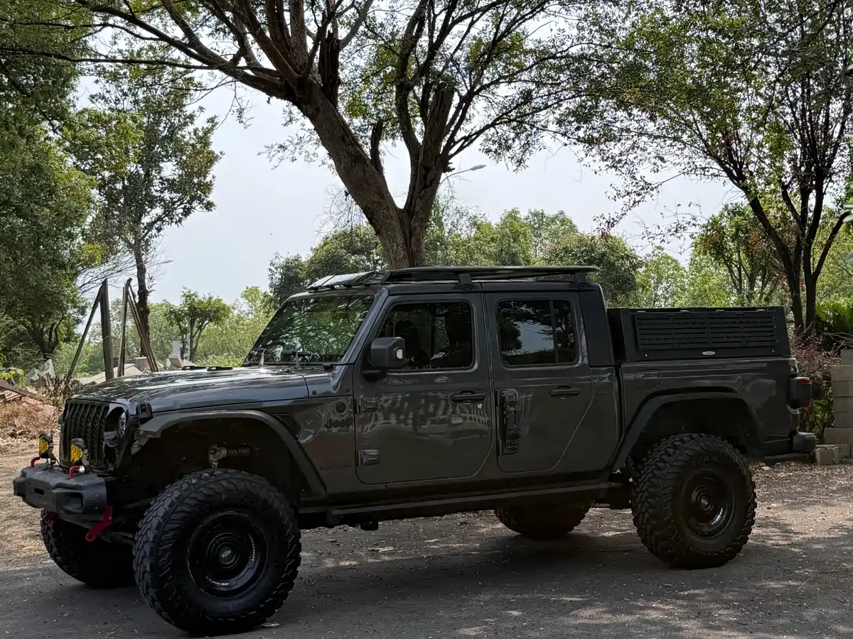 Jeep Gladiator 2023 2022 3.6L Pioneer Edition