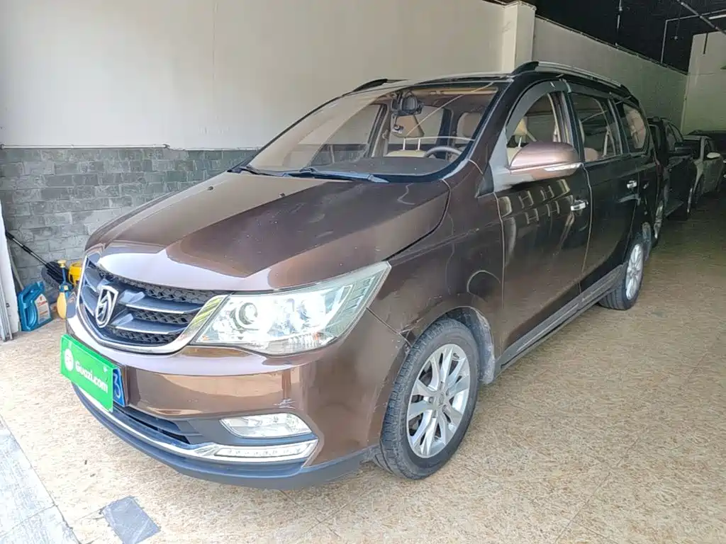 Фото 2 - Baojun 730