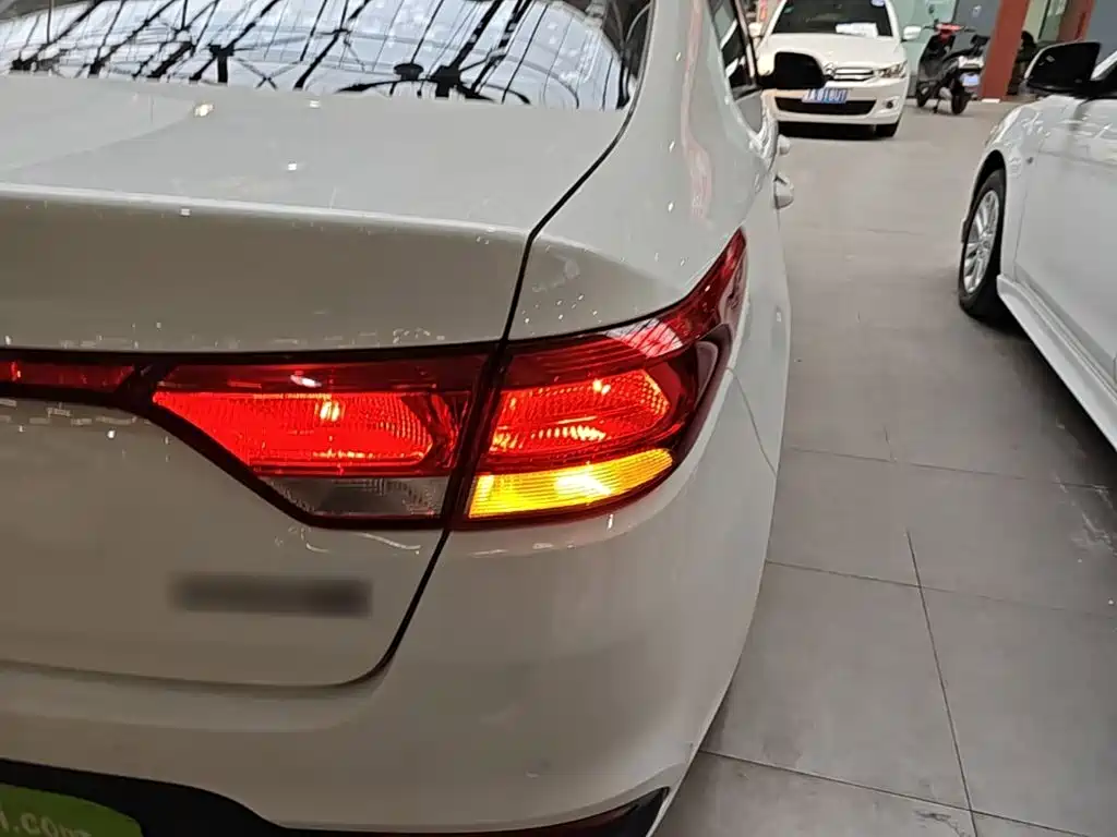 Фото 8 - Kia K2