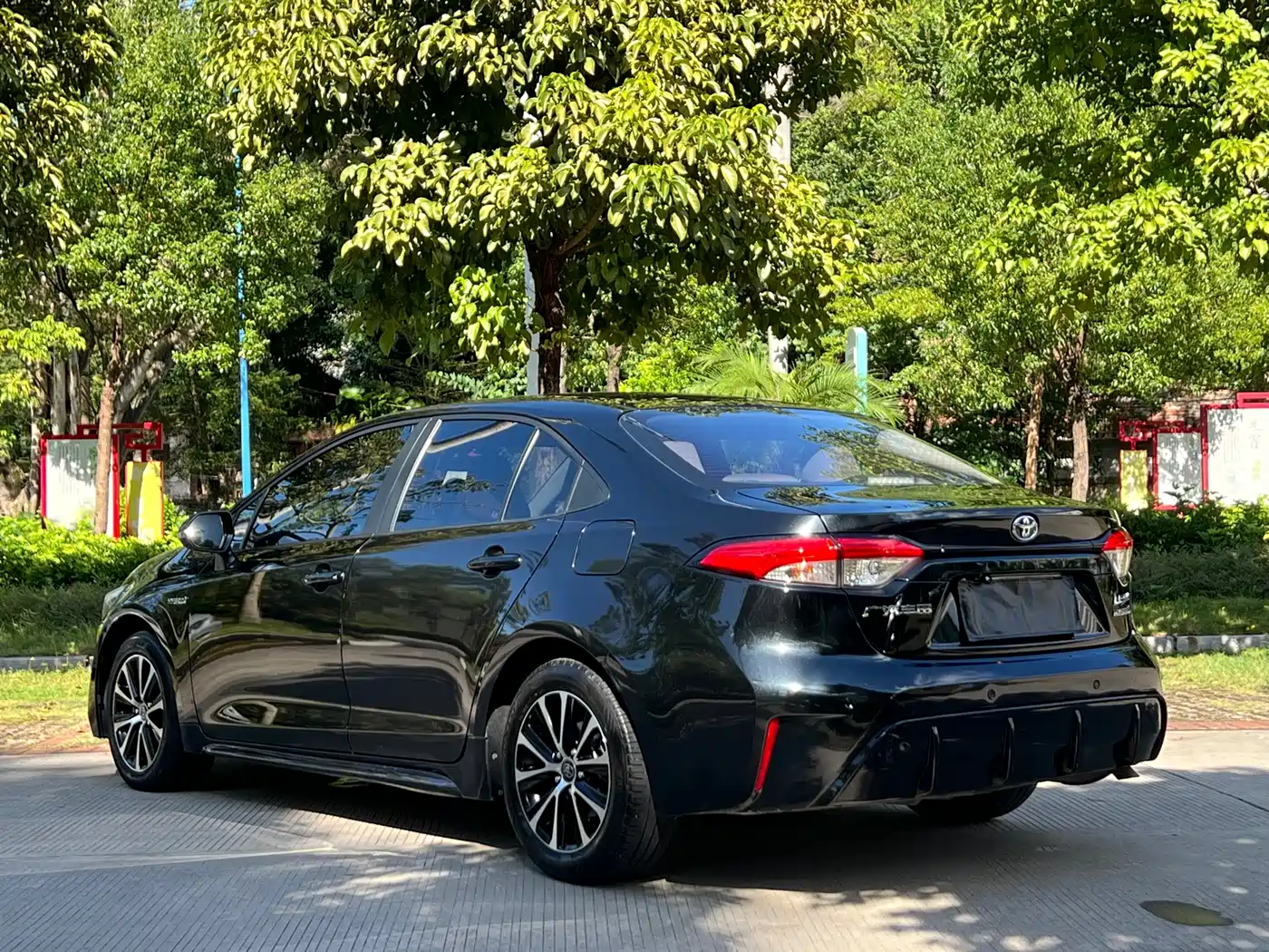 Toyota Levin 2023 Smart Hybrid 1.8L Leading Edition фото 9
