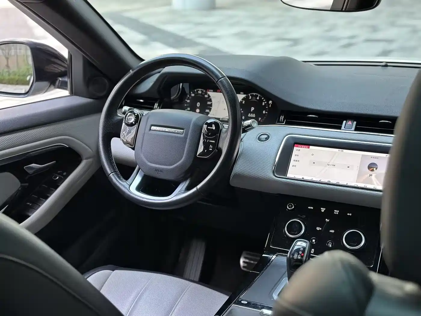 Land Rover Range Rover Evoque 2020 249PS R-DYNAMIC S Sport Edition фото 9