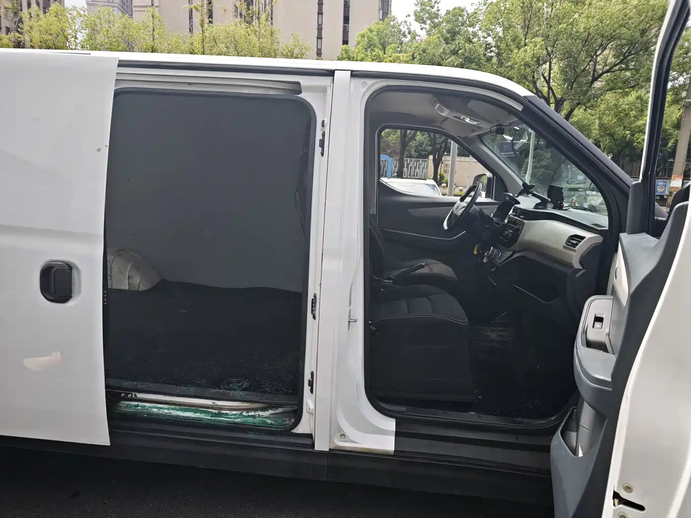 SAIC Maxus Maxus EV30 2023 2023 Pure Electric Intelligent Logistics Expert Long Wheelbase Gotion