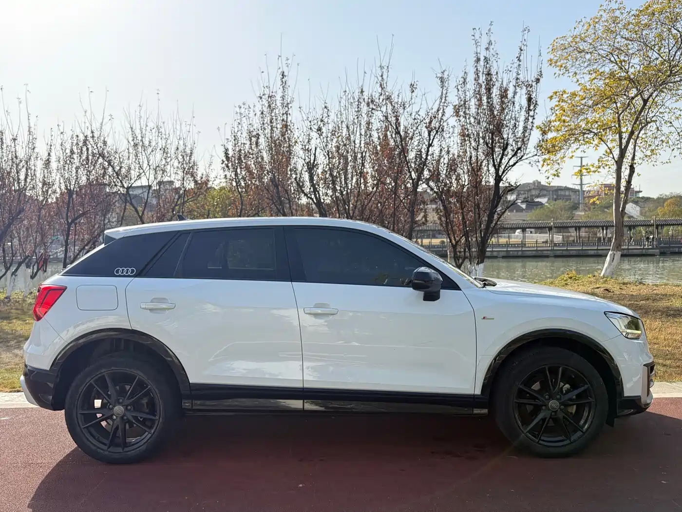 Audi Q2L 2020 35 TFSI Progressive Dynamic Model фото 4