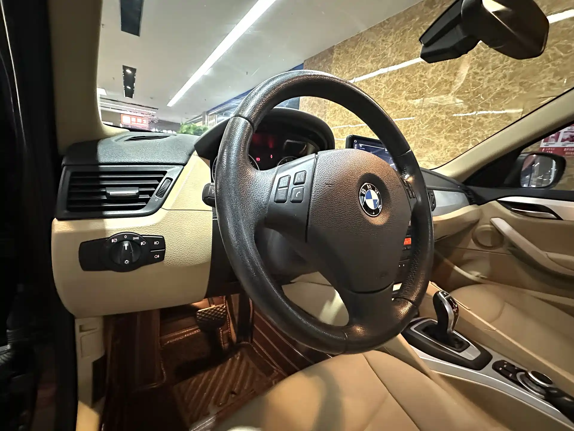 Фото 15 - BMW X1