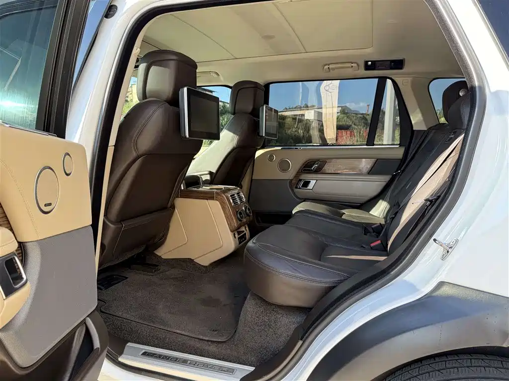 Land Rover Range Rover 2019 3.0 SC V6 Heritage Extended Edition фото 12