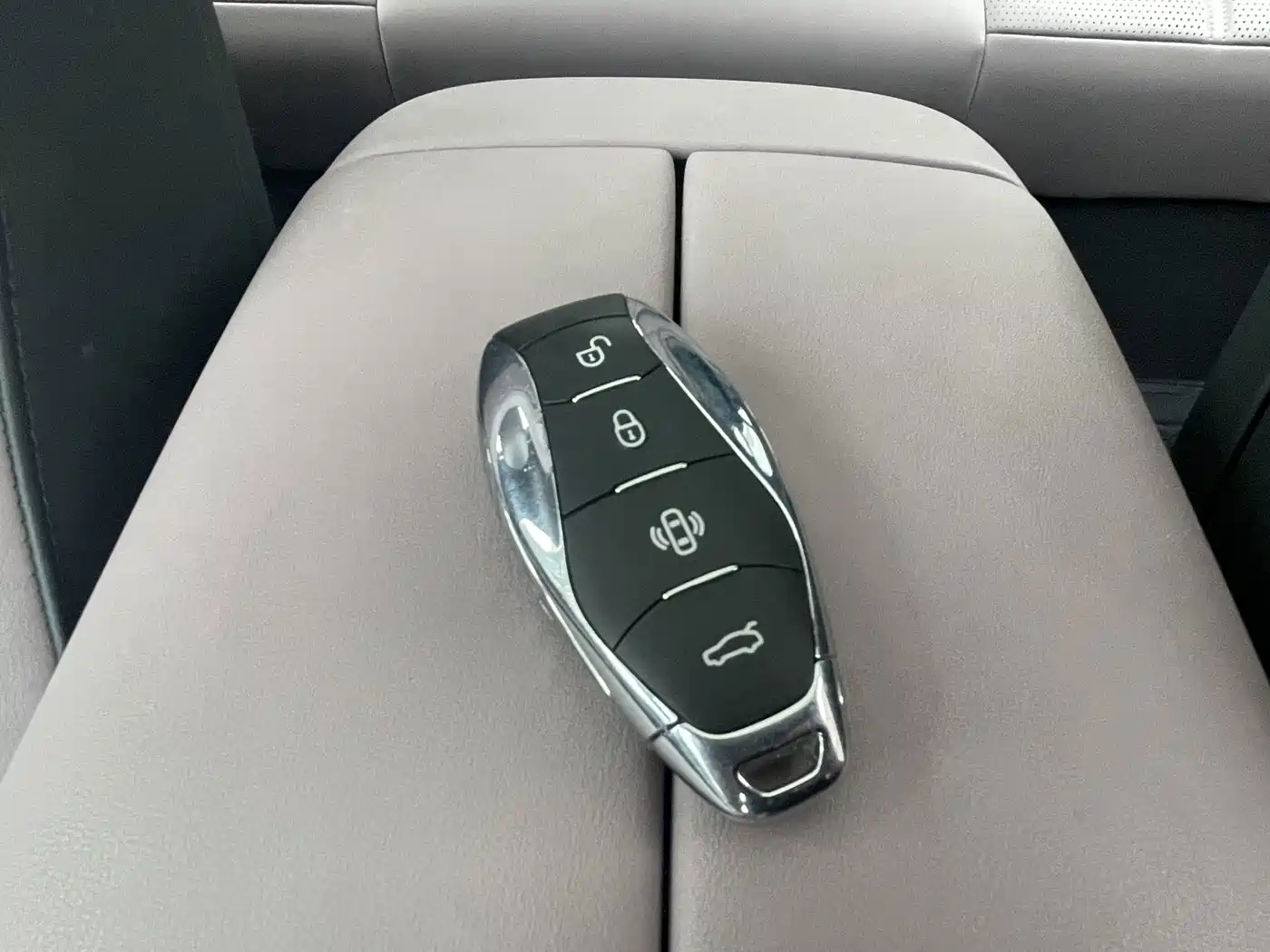Hongqi Tian Gong 08 2025 2025 605 Max RWD Edition