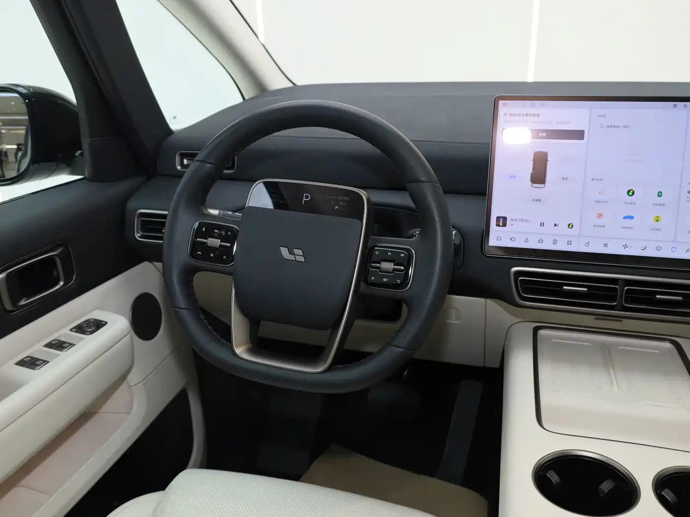 Li Auto MEGA 2025 2025 Model Home Family Special Edition