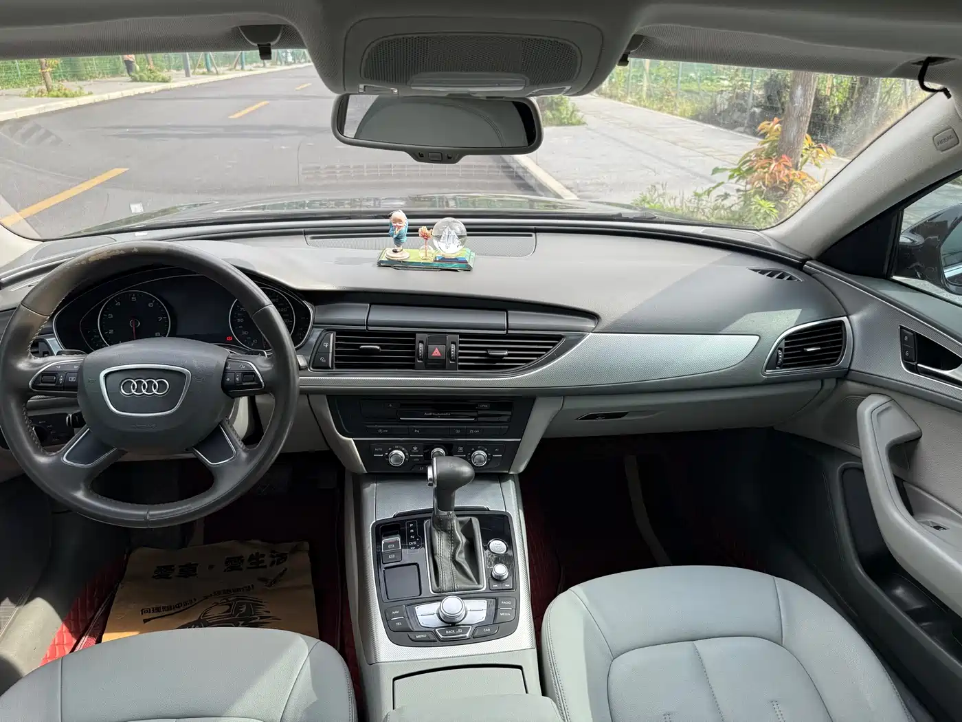 Audi A6L 2012 30 FSI Comfort фото 17